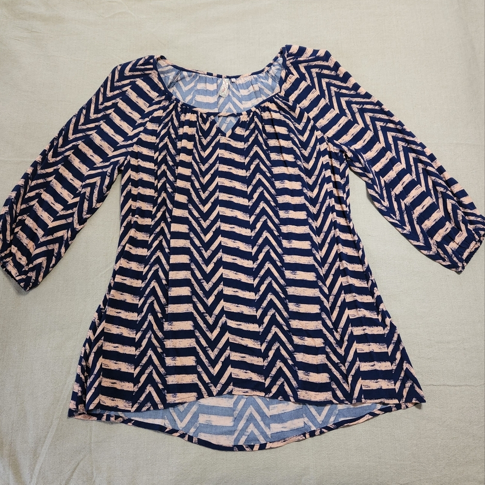 Red Camel Navy Blue and Coral Top | size L